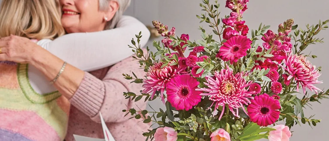  5 Reasons to Send Mother’s Day Flowers to Friends