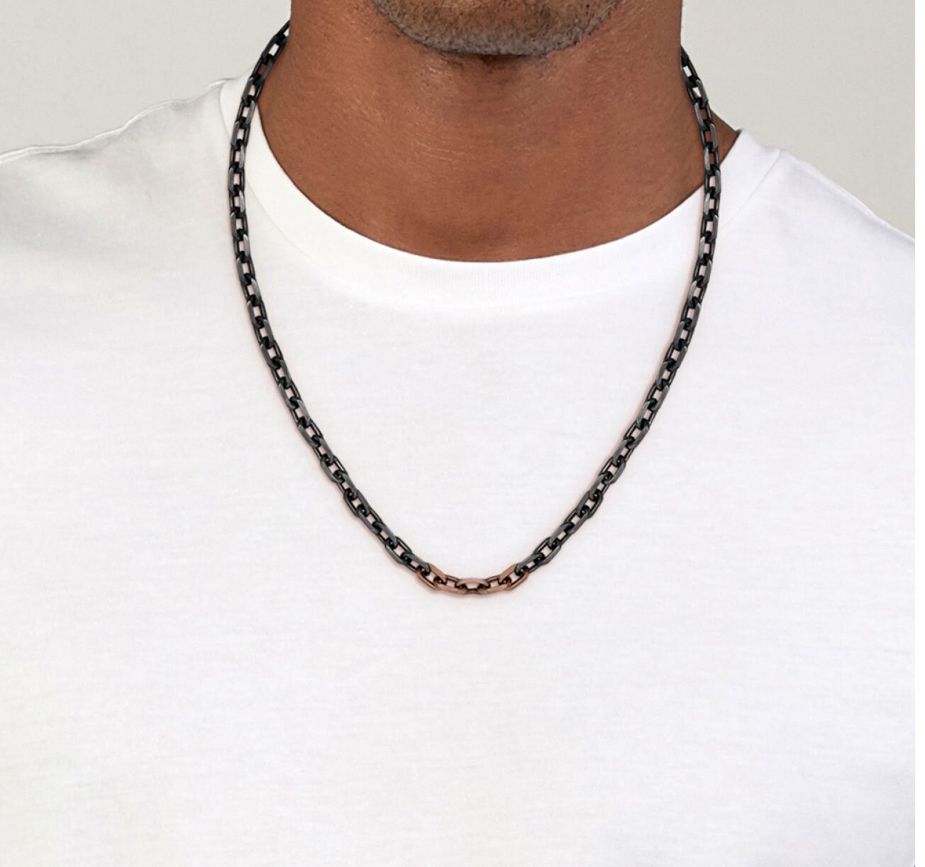Boss Kane men's necklace on figure