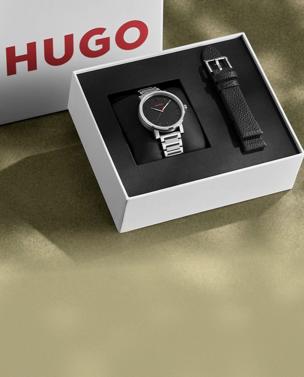 Hugo gift set with interchangeable strap in box 