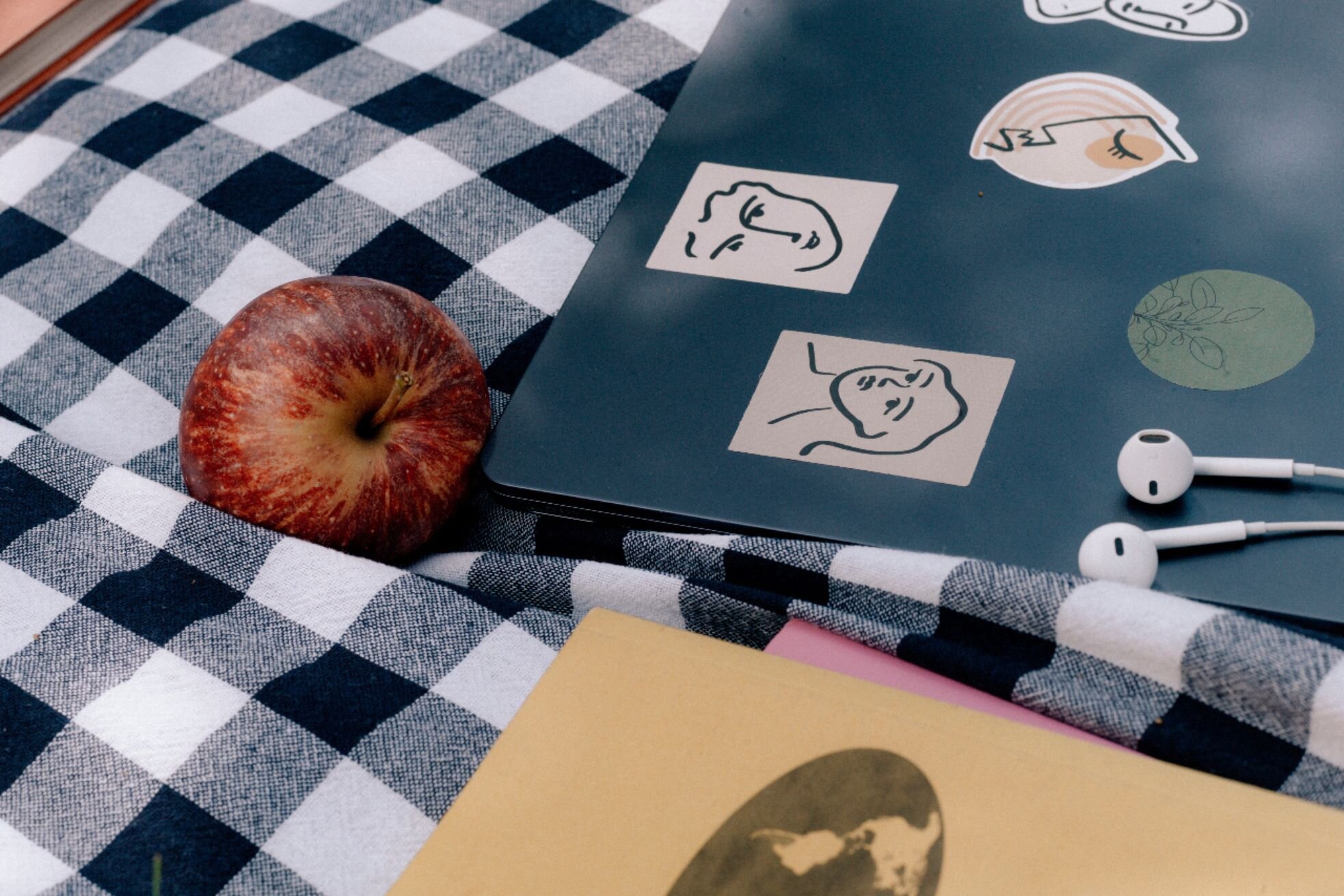DMU, CircKit to bring circular fashion learning into classrooms