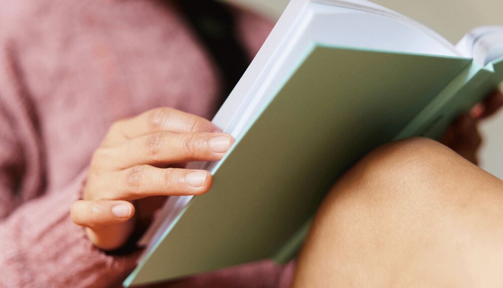 person using a life goals worksheet for therapy