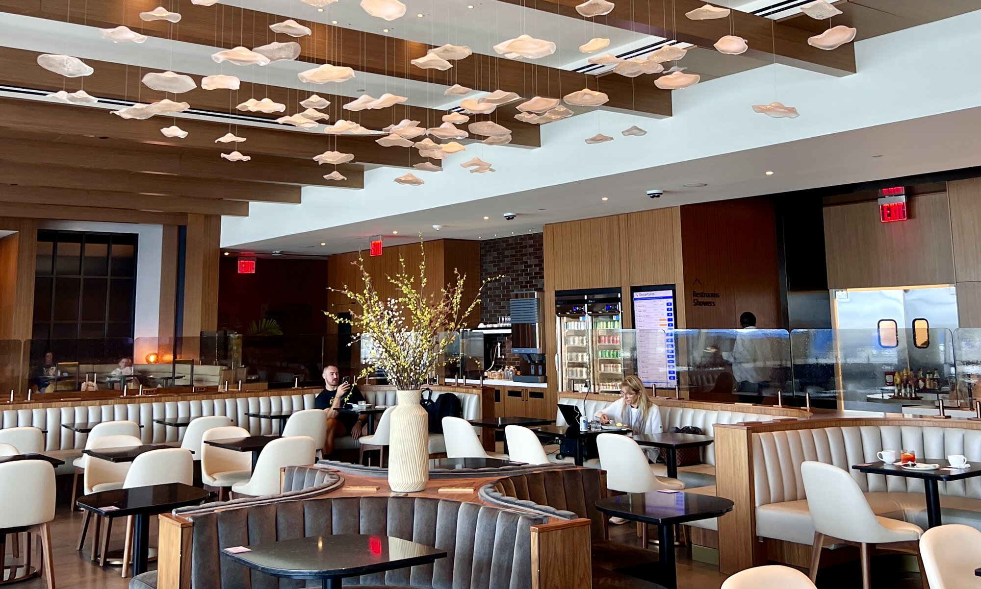 Soho Lounge JFK Terminal 8 Review