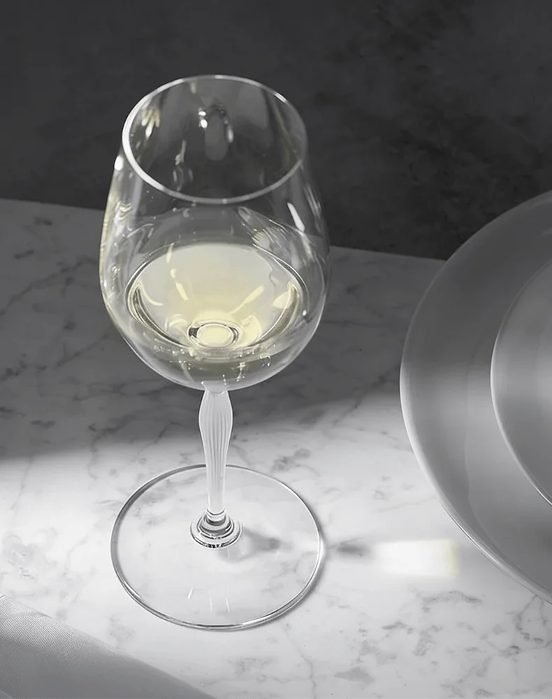 Glas mit Sauvignon Blanc, Davidoff Chefs Edition 2025
