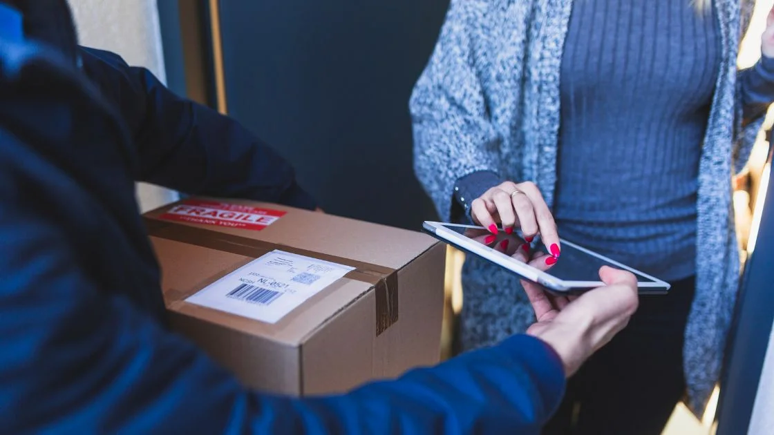 Sherpa’s drivers can all be tracked in real-time which makes it easy to check progress and keep an eye on the most urgent deliveries.
