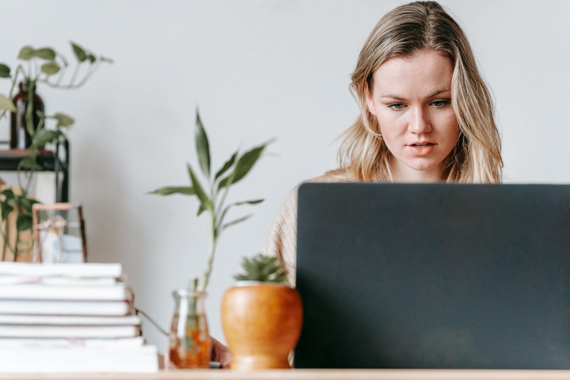 What does paying yourself dividends from a limited company actually mean?