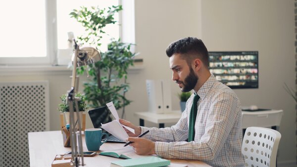 Discover what you can claim as self-employed, from travel and home office costs to equipment, insurance and professional fees.