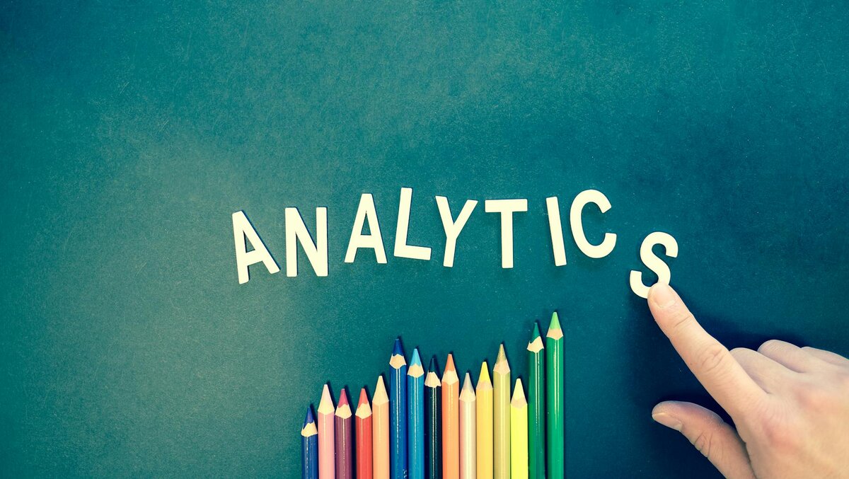 crayons and letters saying analytics 