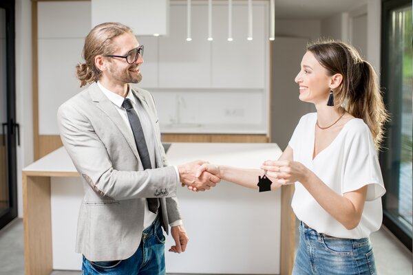 CIS solar panel installer subcontractor tax guidance: understand deductions, payments, and compliance requirements for renewable energy contractors working under CIS.