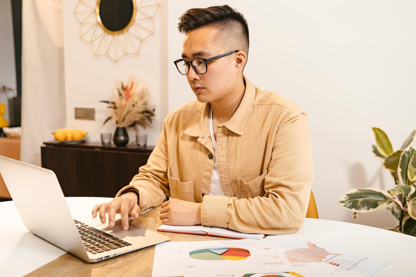 How to Report Crypto Gains on a Self Assessment Tax Return (UK Guide)