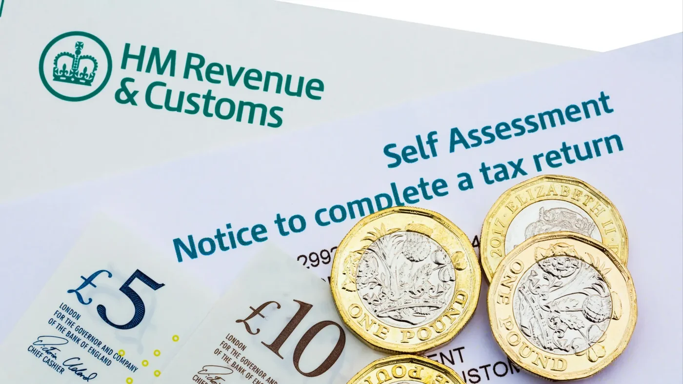 HMRC Phone Lines Crash Disrupts Tax Return Assistance