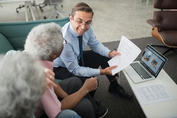 Expert accountant in Kingston upon Thames offering tax advice, payroll, bookkeeping and business planning for small and medium companies in South West London.