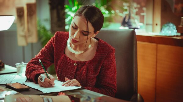  Discover the most efficient ways to contact HMRC about your tax return through phone, online services and post, with expert tips to resolve queries faster.
