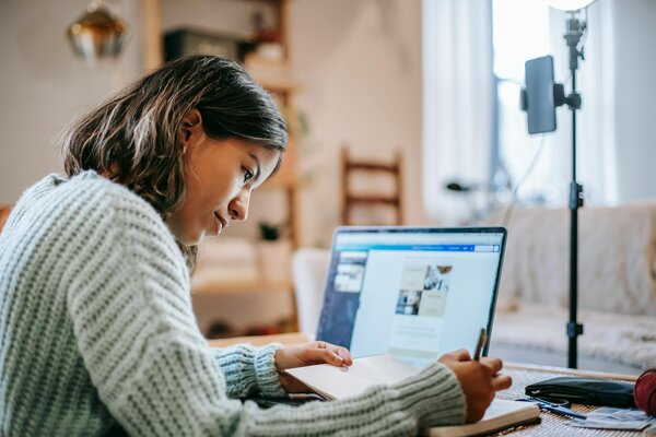 Expert accountant in Havering offering comprehensive accountancy services, including tax services, bookkeeping, and compliance. Local advice for individuals and businesses. Try Pie’s tax app today for simple and stress-free tax management.
