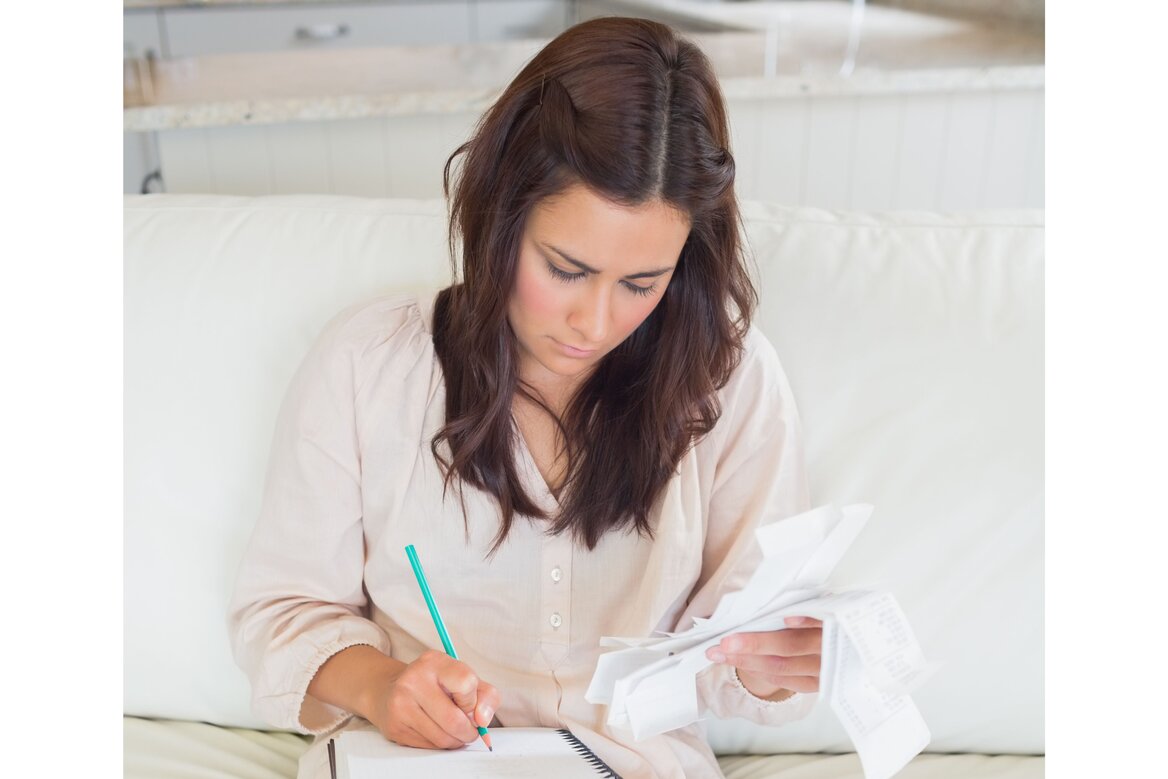 What does it mean to reduce tax bill self employed software contractor expenses?