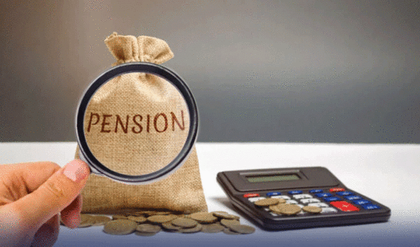 HMRC introduces pension rule changes for people born 1971–1973, affecting National Insurance contribution deadlines.