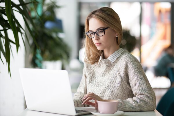  Learn how UK taxes are calculated, how to file your self-assessment return online, and why Pie is the UK's #1 free personal tax app for freelancers, self-employed, and high earners.