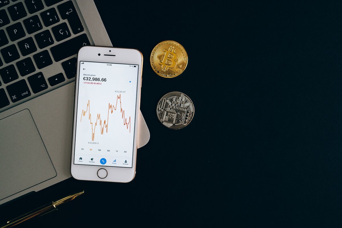 Crypto graph in a phone
