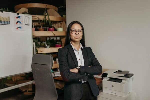 Expert accountant in Gloucestershire offering tax advice, bookkeeping services, and financial guidance for local businesses and individuals.