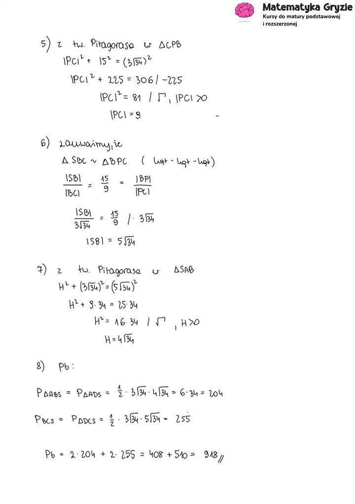 Fragment arkusza maturalnego z matematyki rozszerzonej - zadanie z obliczania powierzchni bocznej ostrosłupa.
