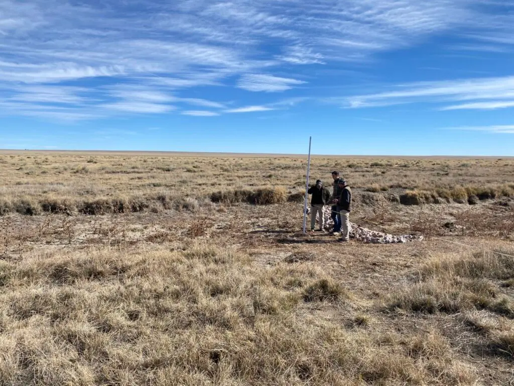 Aaron Kauffman, a New Mexico-based hydrologist, explained how to correctly monitor eroding sites. Photo: Kelsea Mauk, U.S. Fish and Wildlife Partners Program