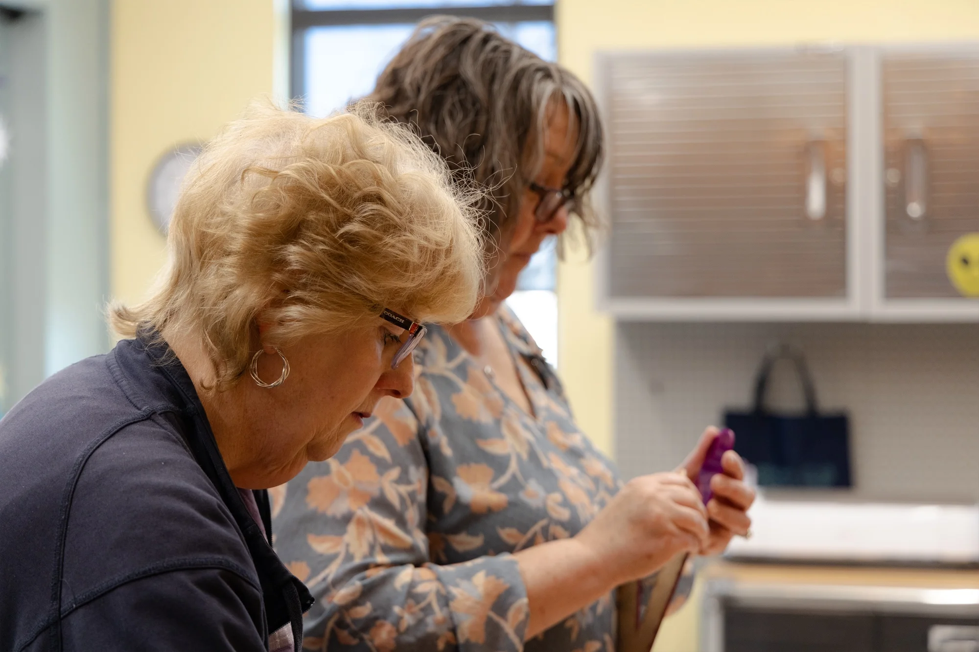 Volunteers use Hudson’s Create HQ Makerspace to print acrylic wall lettering for the children’s sections. Photo: Chase McCleary, Rocky Mountain PBS
