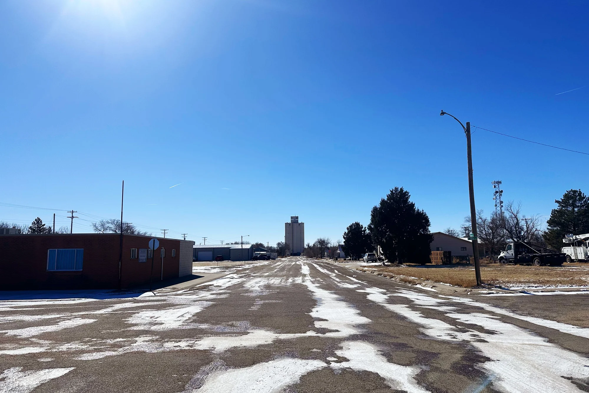 There are more silos surrounding the small town of Springfield than there are restaurants. Photo: Chase McCleary, Rocky Mountain PBS