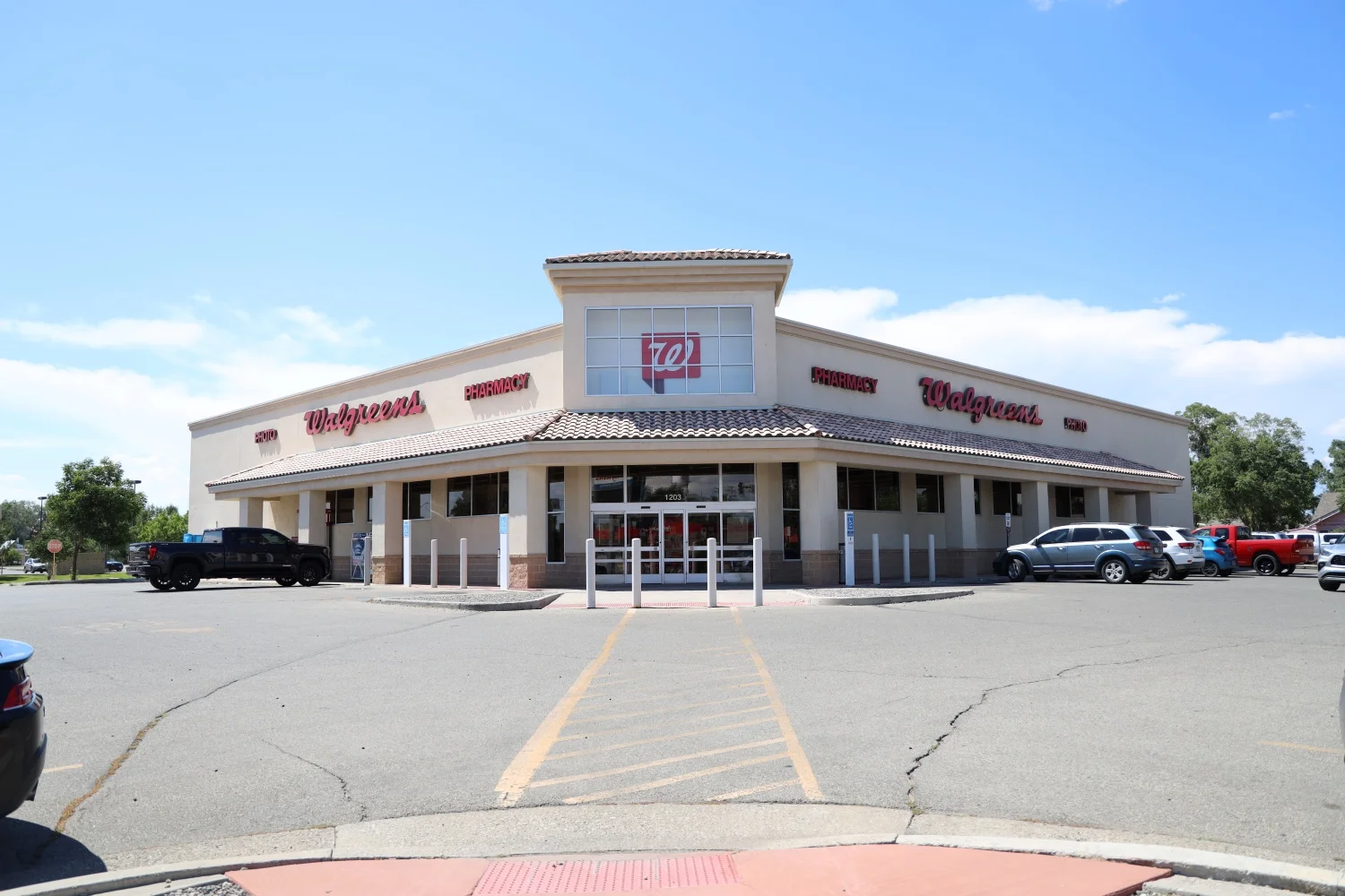 Walgreens pharmacy located in central Alamosa, Colorado. Walgreens is one of the companies supplying settlement money to Colorado as a result of the state’s landmark opioid crisis lawsuits. Walgreens has so far paid 77 of the 84 eligible beneficiaries, still owing the state around $6 million. Photo: Seth Jahraus, Rocky Mountain PBS