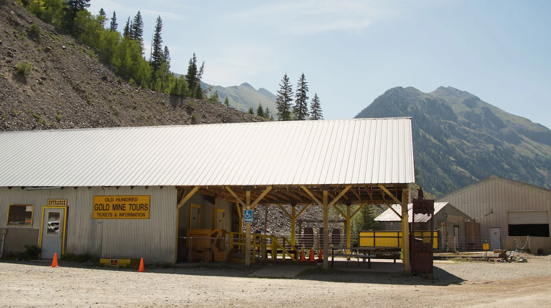 Old Hundred Gold Mine tour. Photo: Ziyi Xu, Rocky Mountain PBS