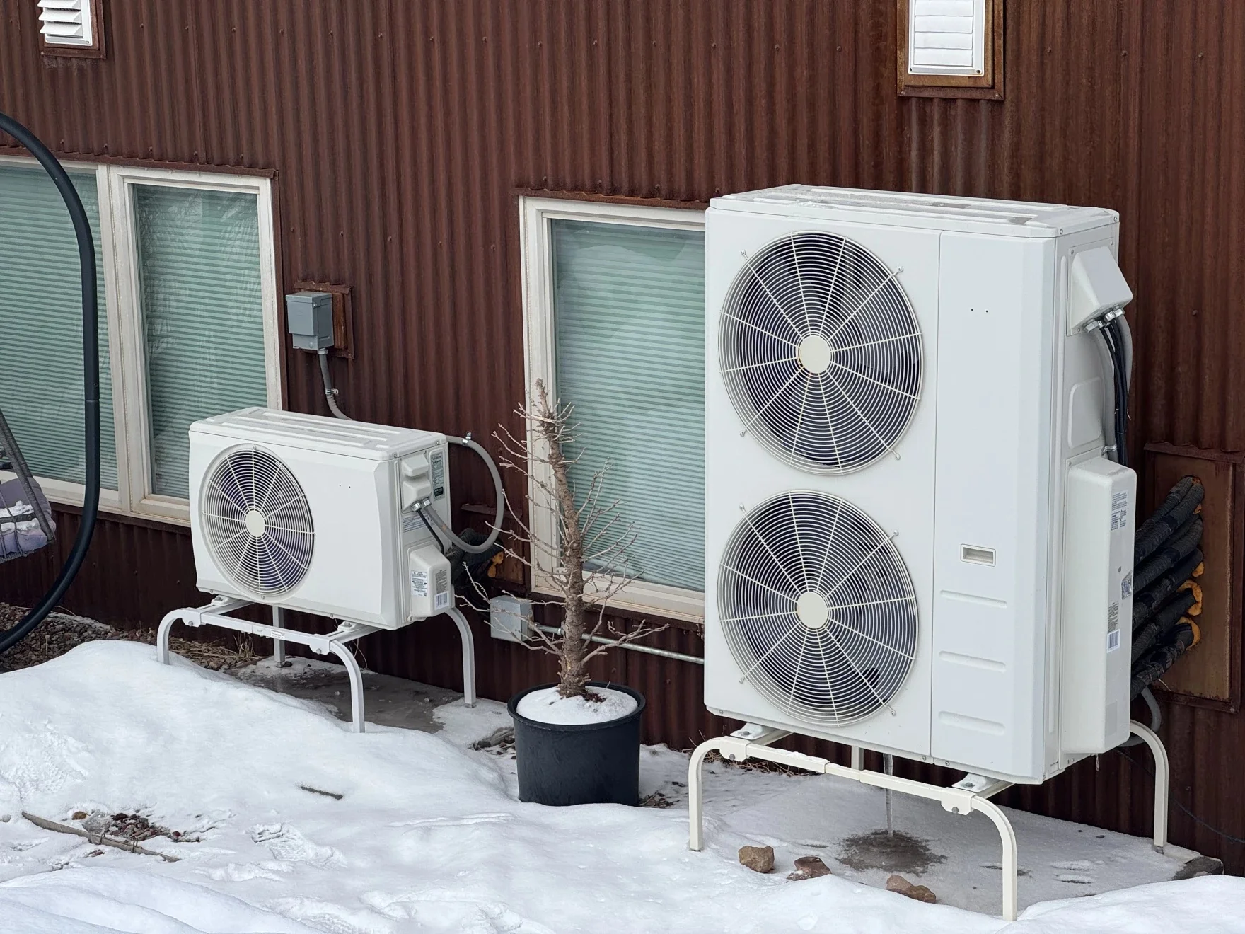 Homes in the Basalt Vista neighborhood are powered by heat pumps, seen here. Photo: Caroline Llanes, Rocky Mountain Community Radio