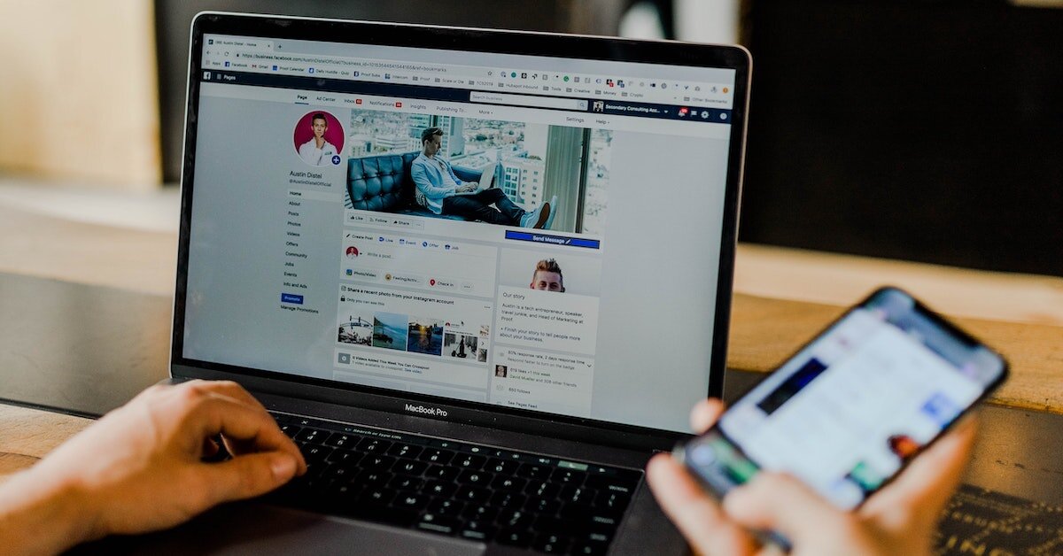 An entrepreneur on social media using it to further his career.