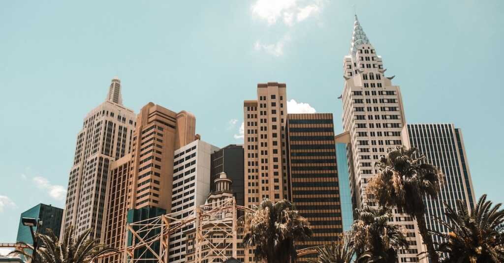 New York, New York hotel's facade of new york city's skyline