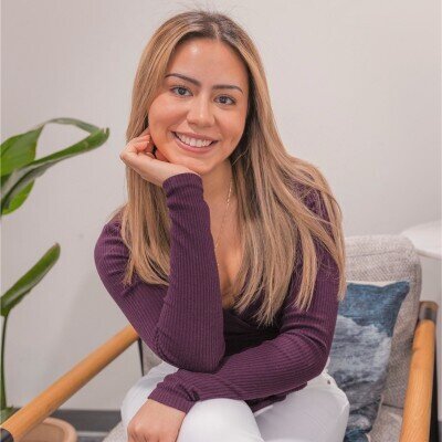 Headshot of Laura Larreynaga