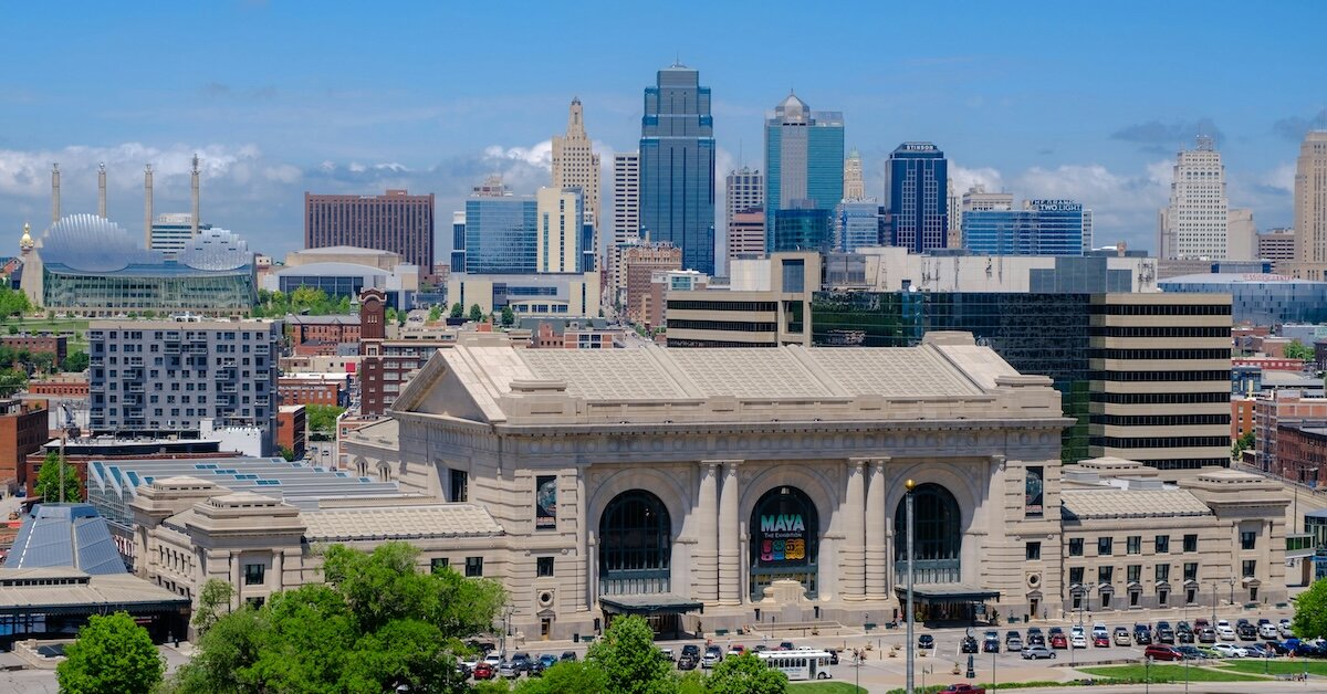 A museum and historic buildings in the foreground of Kansas City