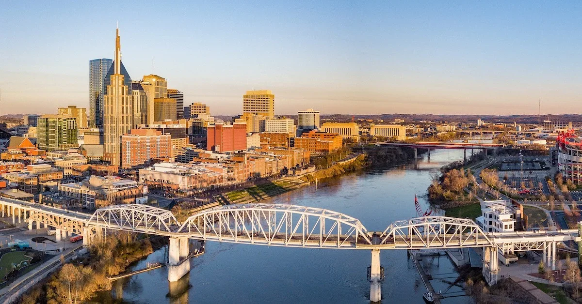 A Bridge in Nashville connecting both sides of a river