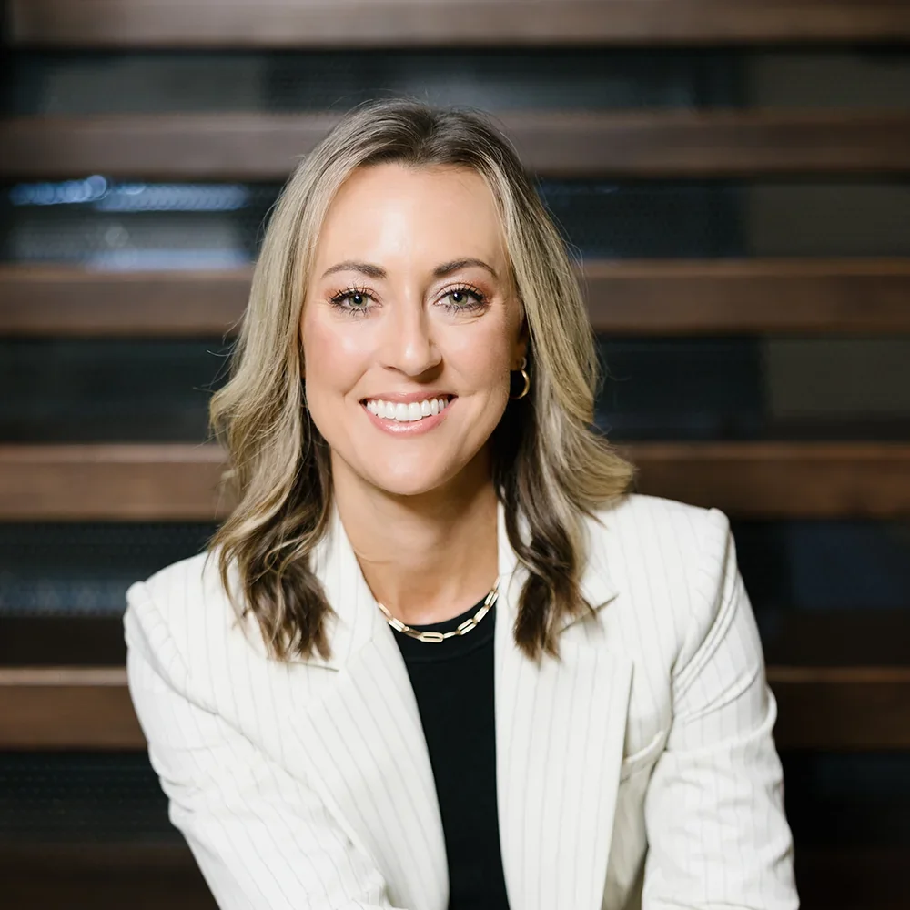 Headshot of Elliot Smith of Flatbay Capital