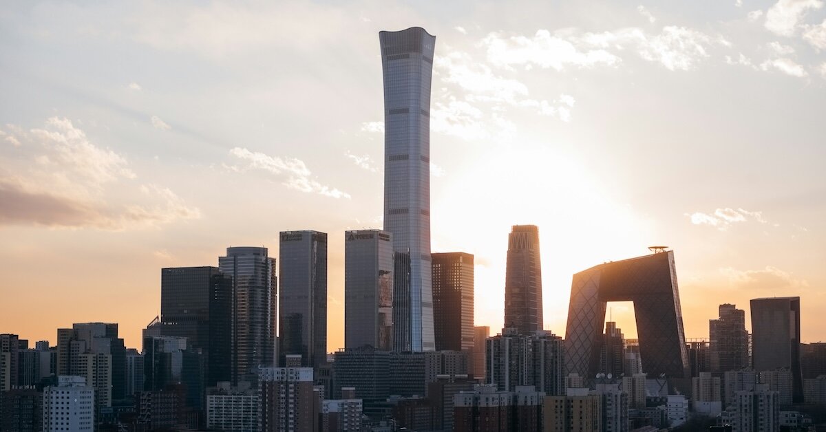 One building standing tall with visibility among other commercial buildings