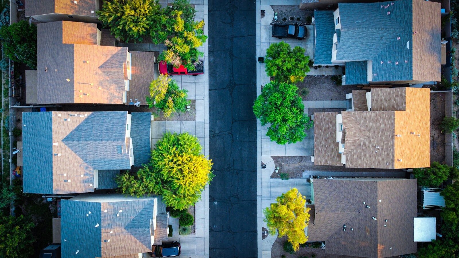 An overhead photo of suburban residential properties in Tucson