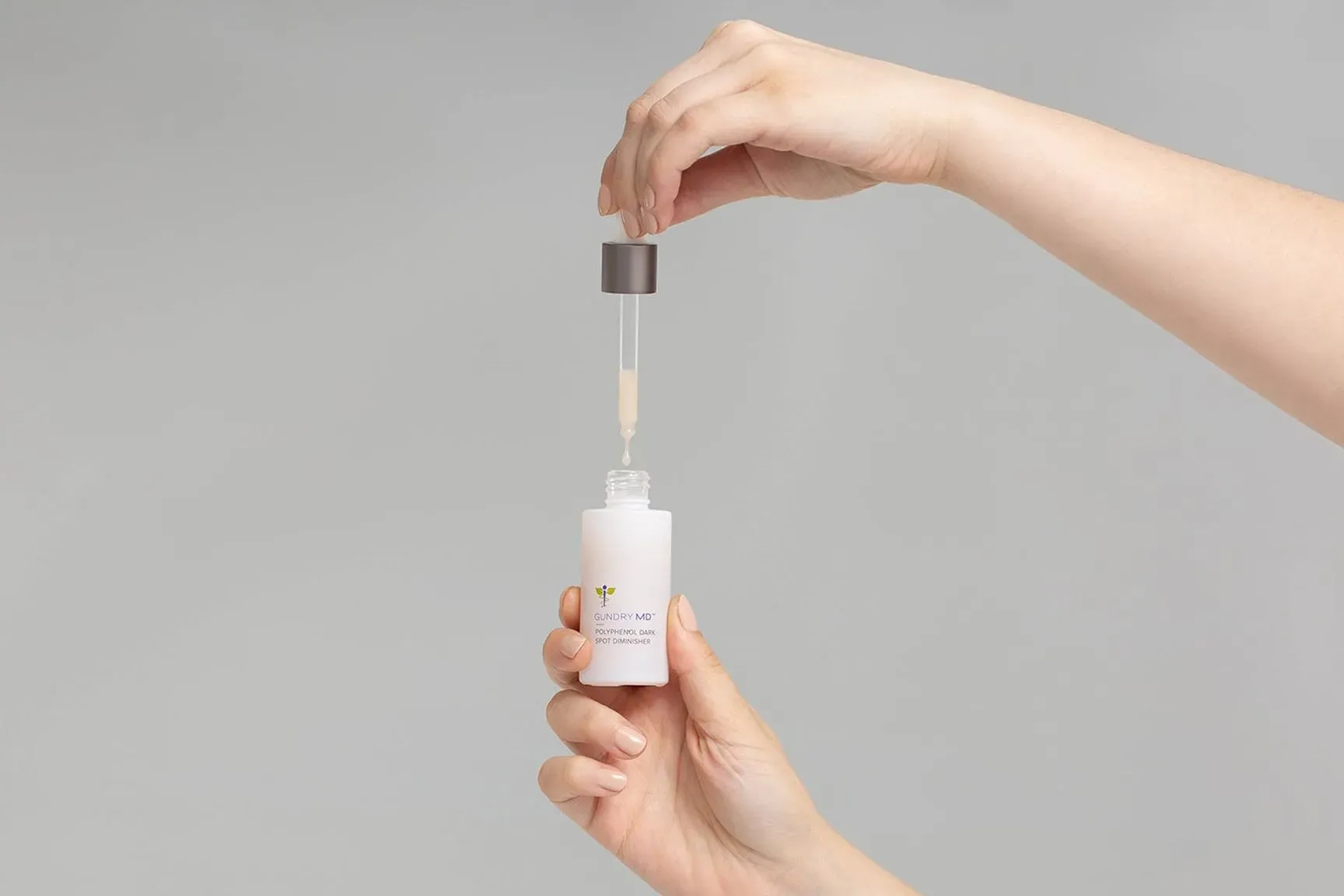 Usage_GUNDRYMD_073123_11388_POLYPHENOL_DARK_SPOT_SPOT_HERO-min-copy-min