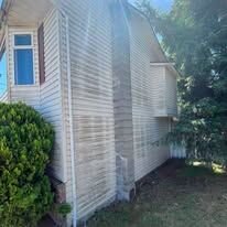 House exterior before cleaning