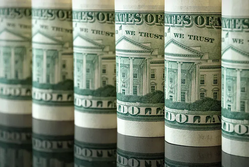 مؤشر USDInd يستقر تحت 100 وسط ترقب الأسواق لأسبوع حافل بالبيانات