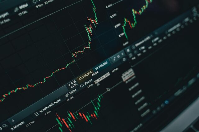 Week Ahead: Triple focus - Brent, EURUSD and US500 in the spotlight