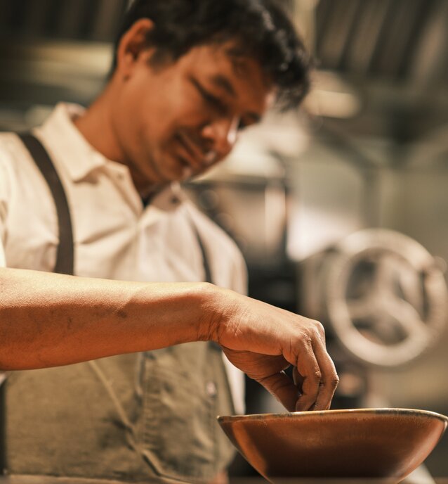embrace dinnerware
