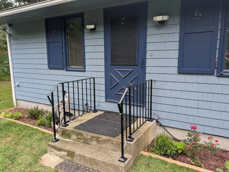 Classic ornamental with decorative lambs tongue molded cap rail