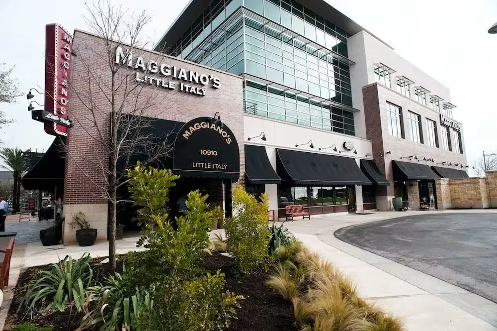 Maggiano's restaurant exterior