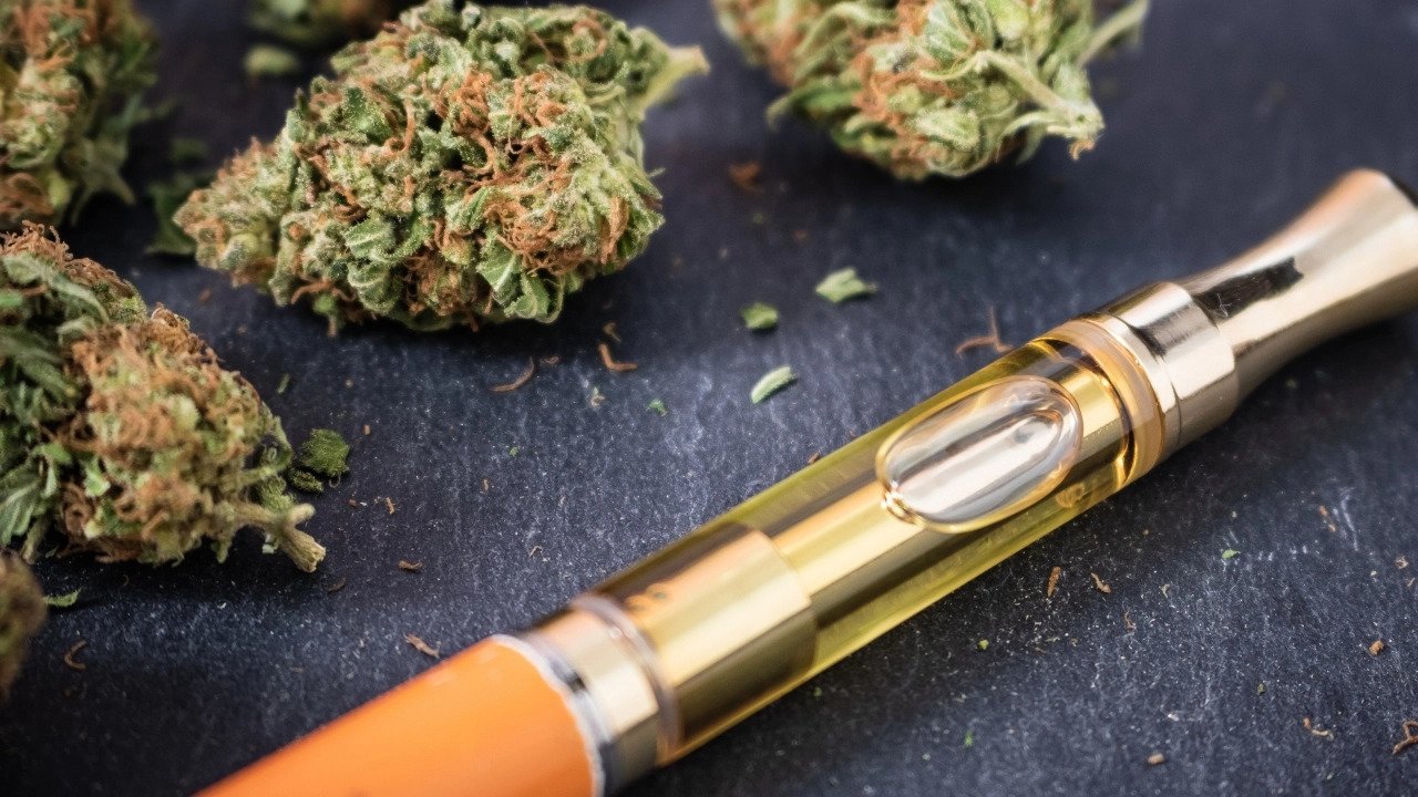 A Beginner's Guide to Using Cannabis Cartridges in Vaporizers Preview