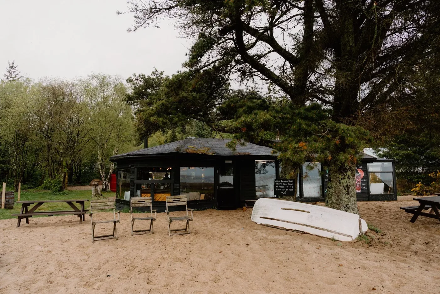 Cladach Beach House: Cocktails on the Beach on Arran