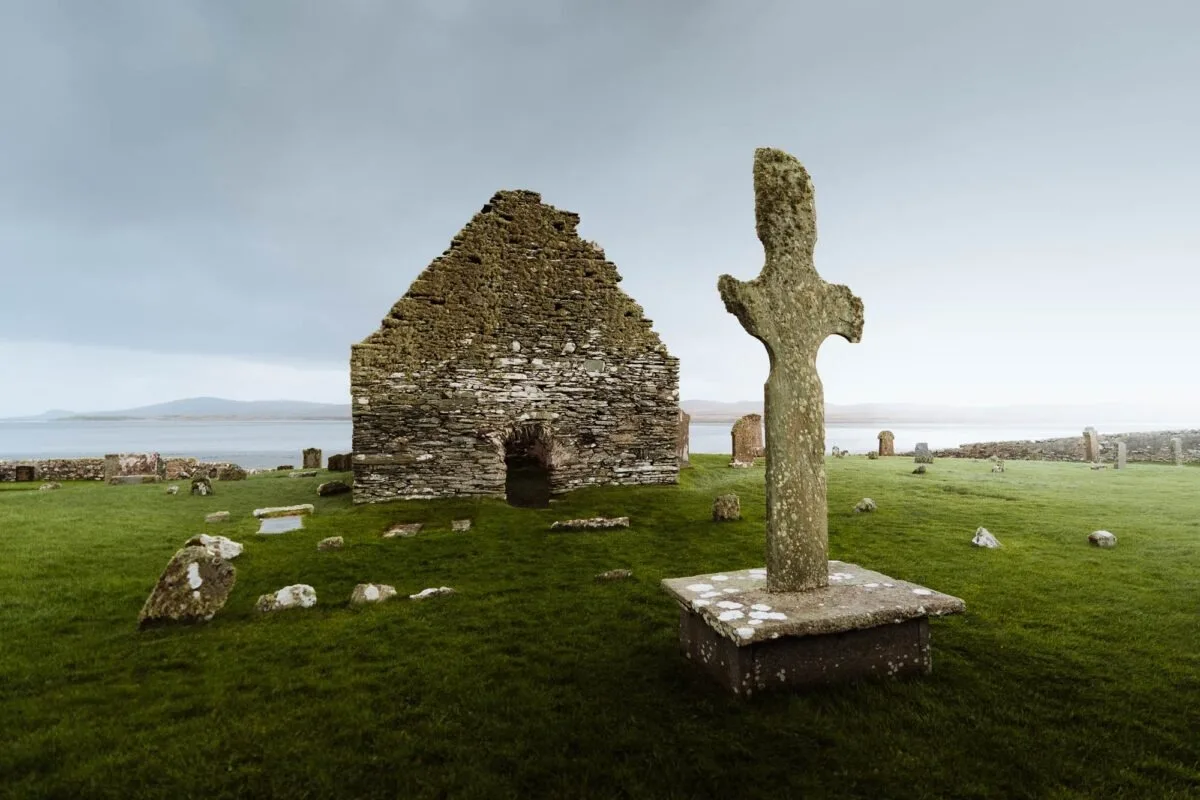 Kilnave Chapel And Cross