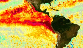 Imagem de um mapa de calor e temperatura com foco no super El Niño de 2026 com intensidade de calor atingindo a America Latina
