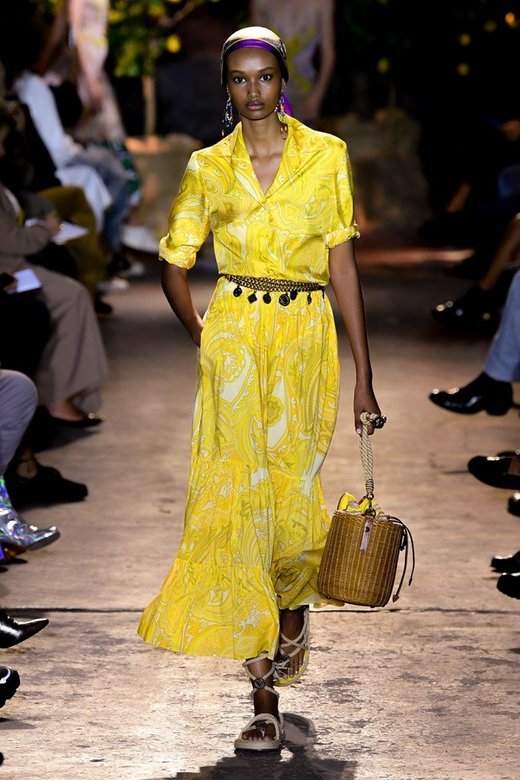 Model on a runaway wearing Etro SS21