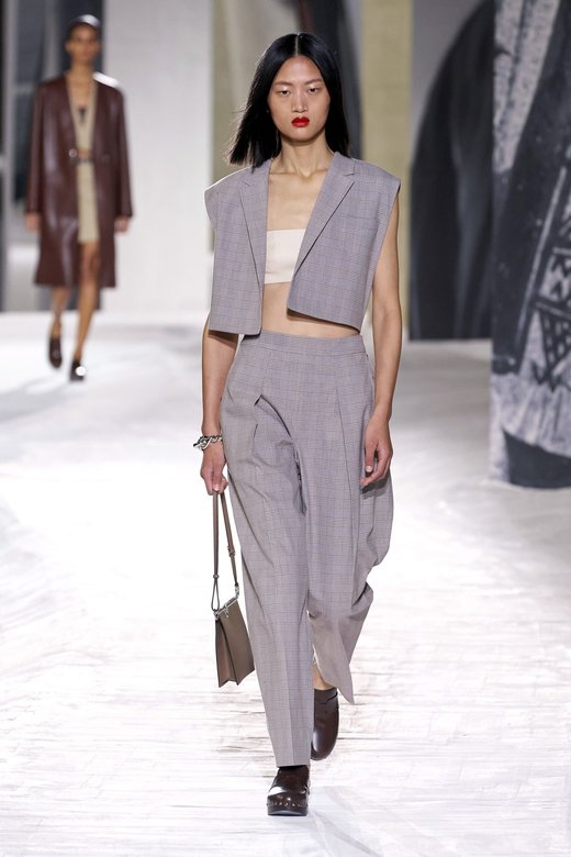 Model on a runaway wearing Hermès SS21